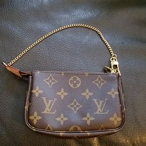 Louis Vuitton Mini Pouchette